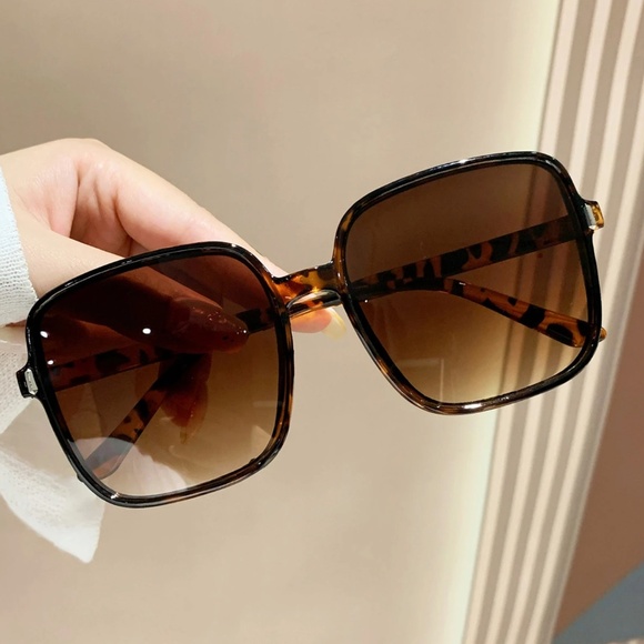 Boho Oversized Square Sunnies Sunglasses - Picture 3 of 5